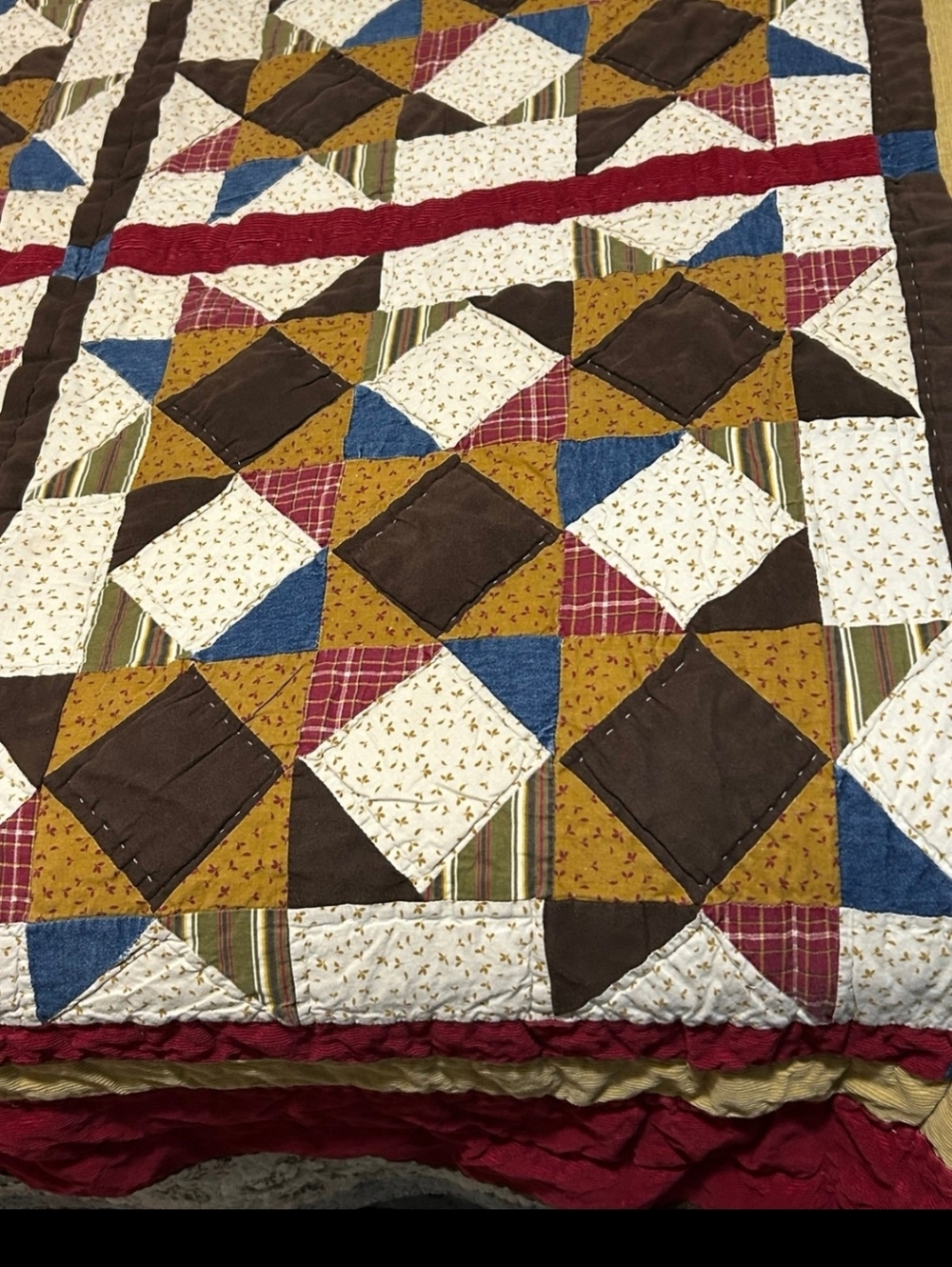 Handmade Patchwork Quilt - 86.5 x 65.5 - Picture 14 of 14